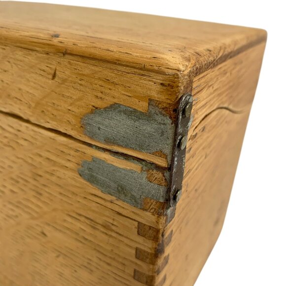 VTG Oak Wooden Hinged Lid Dovetail Joints Index Card Box Recipes Keepsakes - Picture 6 of 8